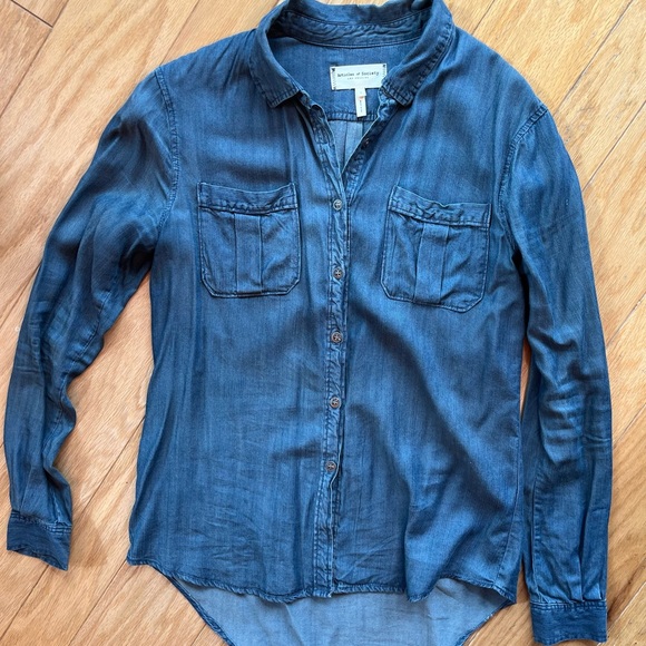 Blue denim button down shirt. 100% Tencel. - Picture 1 of 1